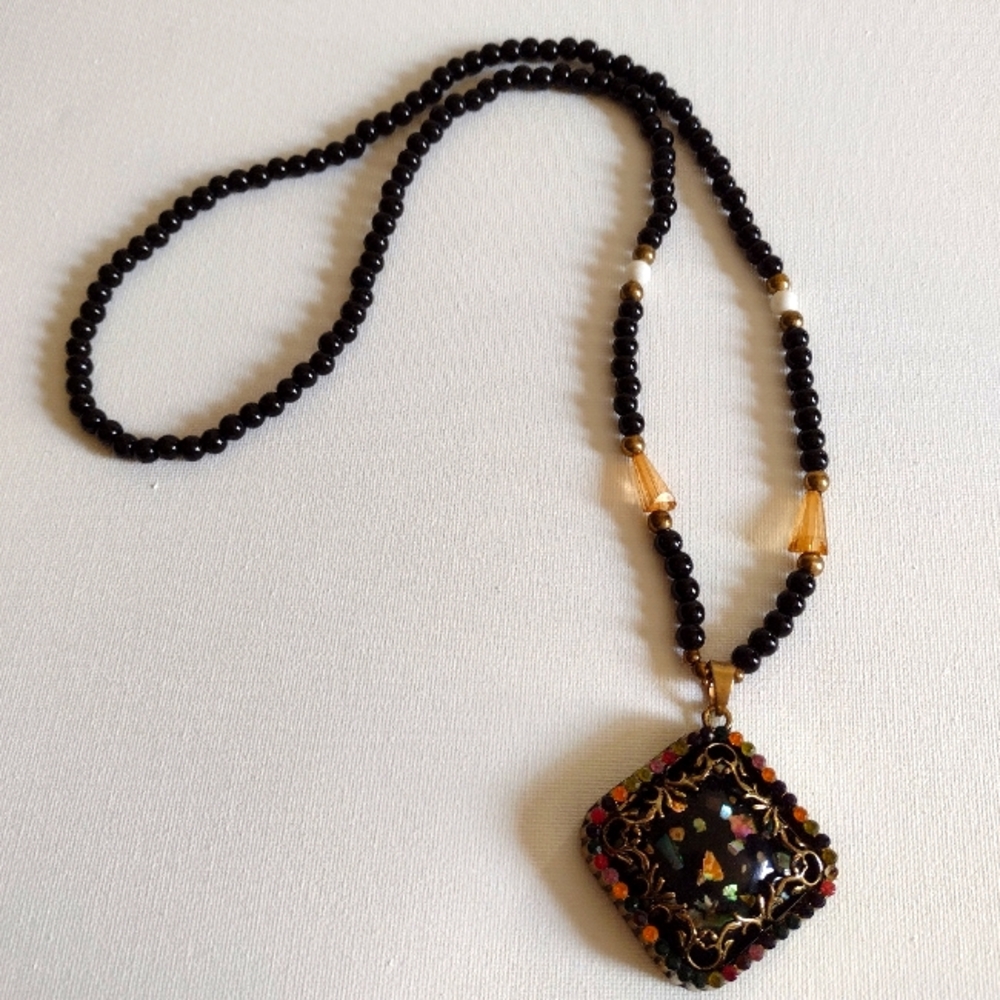 Jewelry - Picture 3 of 3